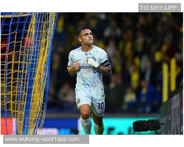 劳塔罗全场表现惊艳却无缘进球错失良机令人心痛